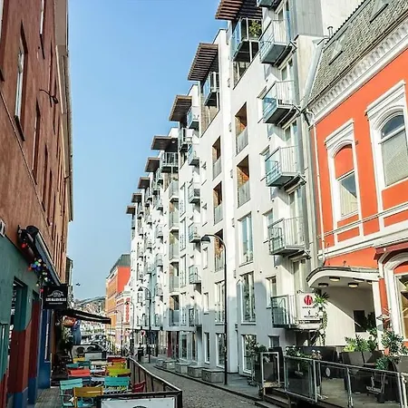 Koselig Og Sentralt Midt I Fargegaten Stavanger Exterior photo